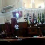 Secretário da Apalap fazendo o uso da palavra em reunião da Comissão Permanente de Meio Ambiente, Recursos Hídricos e Sustentabilidade - Niterói