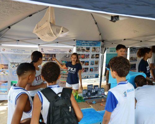 2023.03.22 Atividade Extensão Projeto Oceanos, Salvar & Maré-Limpa ( (Imbetiba) Dia Mundial água 068A1712 (Luciano Fischer)